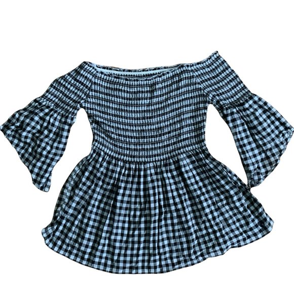 Very Cute Off The Shoulder Top - Picture 1 of 1